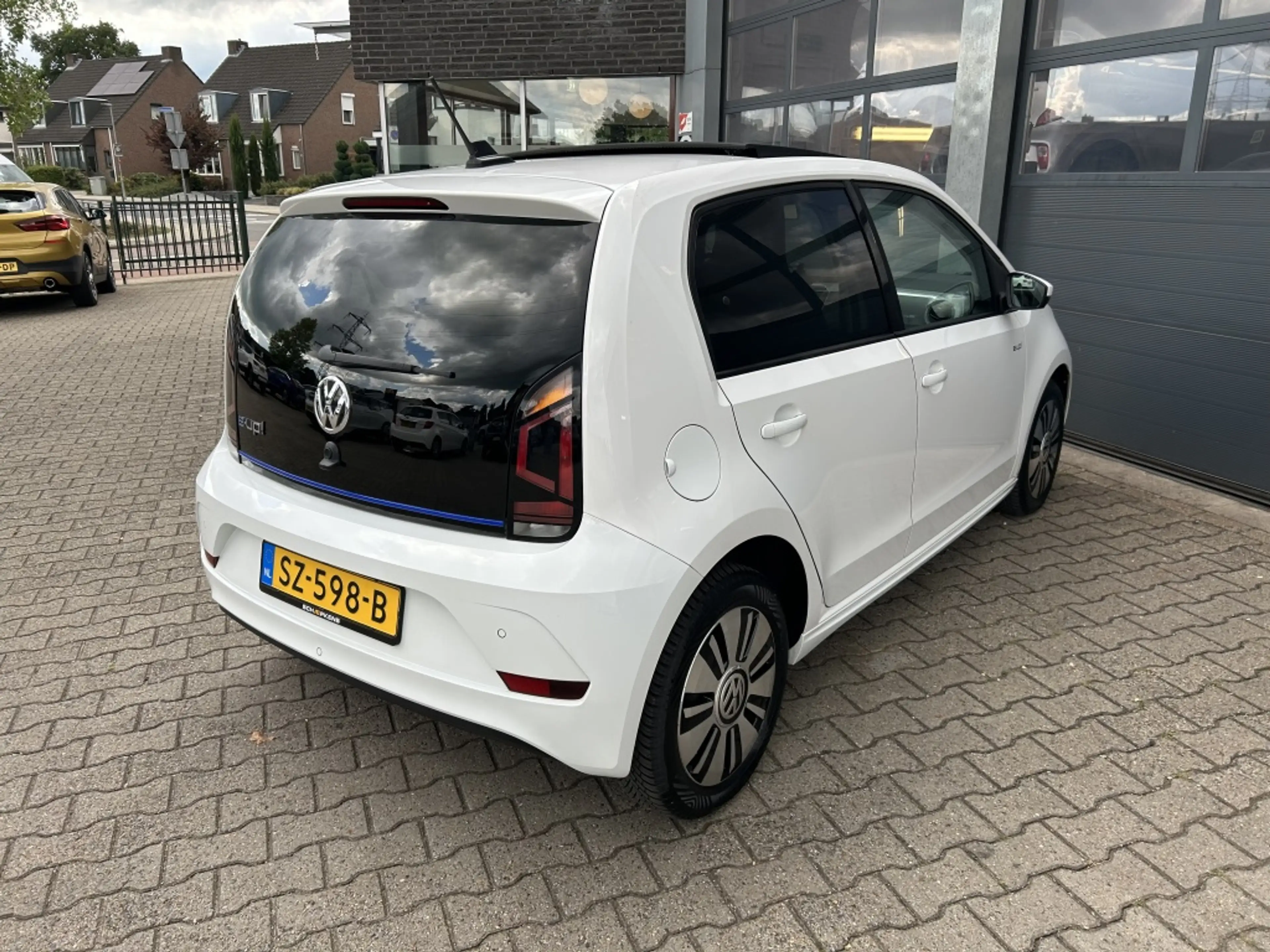 Volkswagen e-up! Elektromotor 82pk 5-drs E-up! / SOH — photo 13