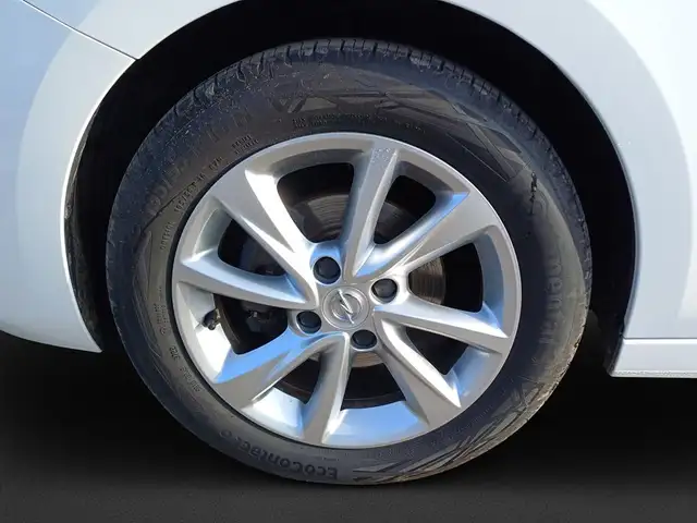 Opel Corsa view 8
