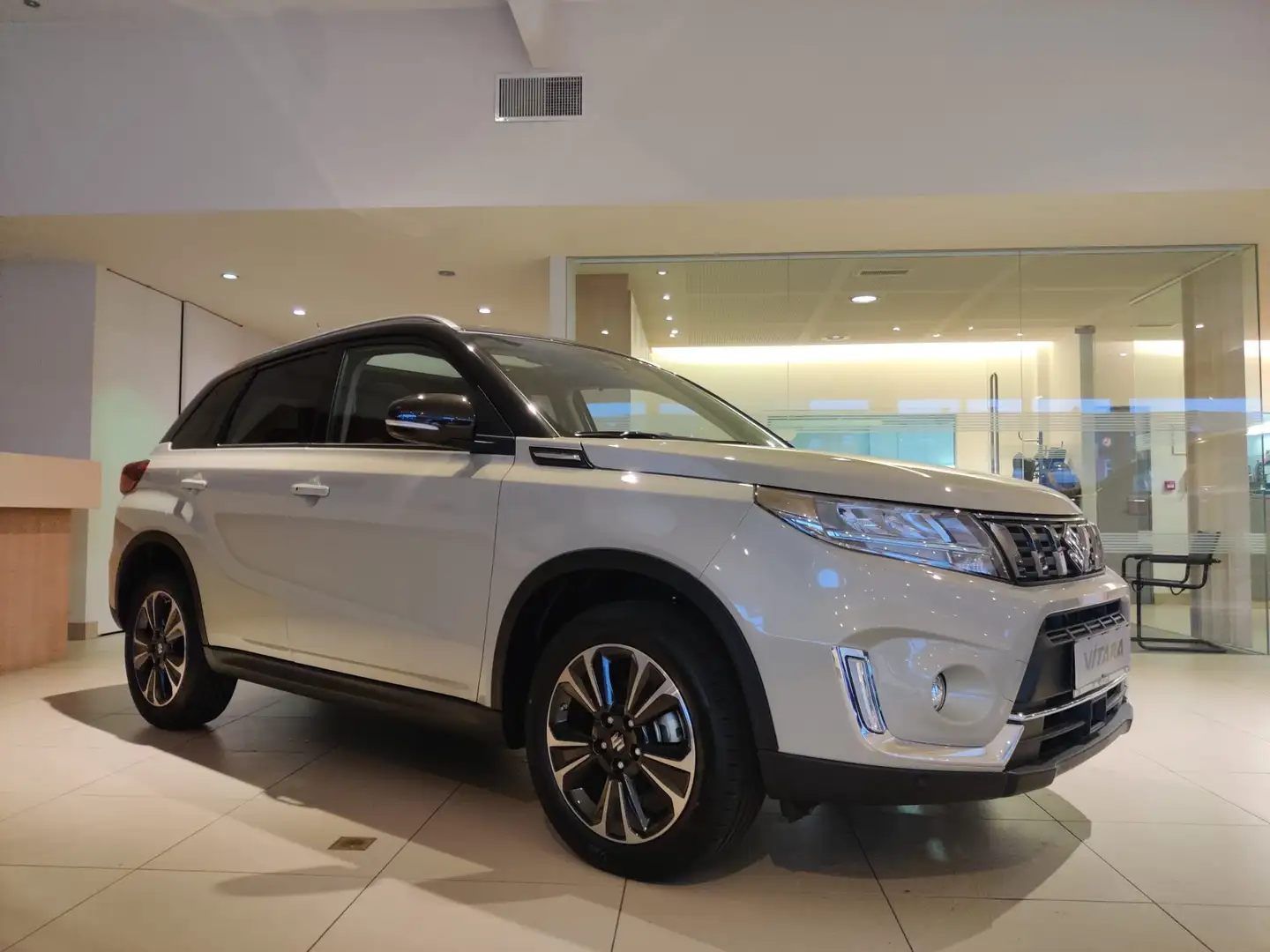 Suzuki Vitara 1.5 HYBRID GLX AUTOMAAT +PANO DAK + Garantie 2030 Beige - 2