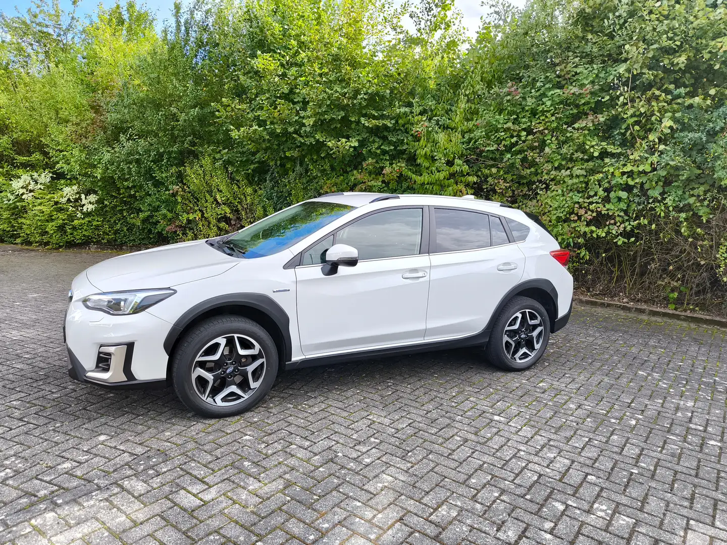Subaru XV XV Hybrid 2.0ie Lineartronic Active  AHK/L-HEIZ Weiß - 1