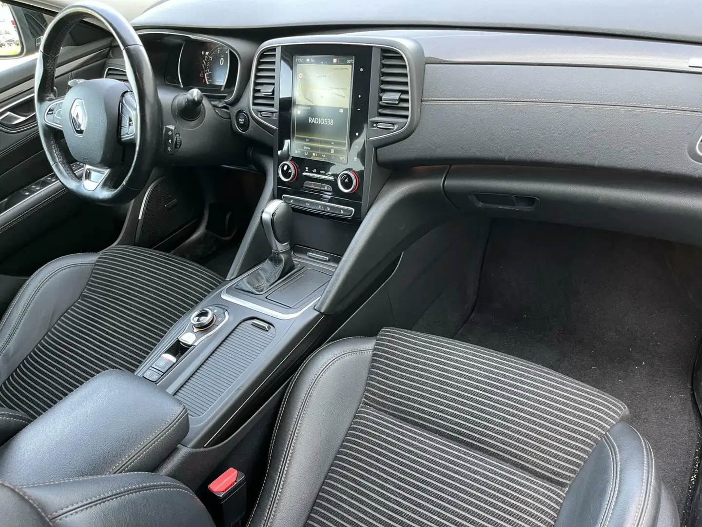 Renault Talisman Estate 1.6 TCe 4-CONTROL+BOSE+TREKH+CARPLAY Zwart - 2