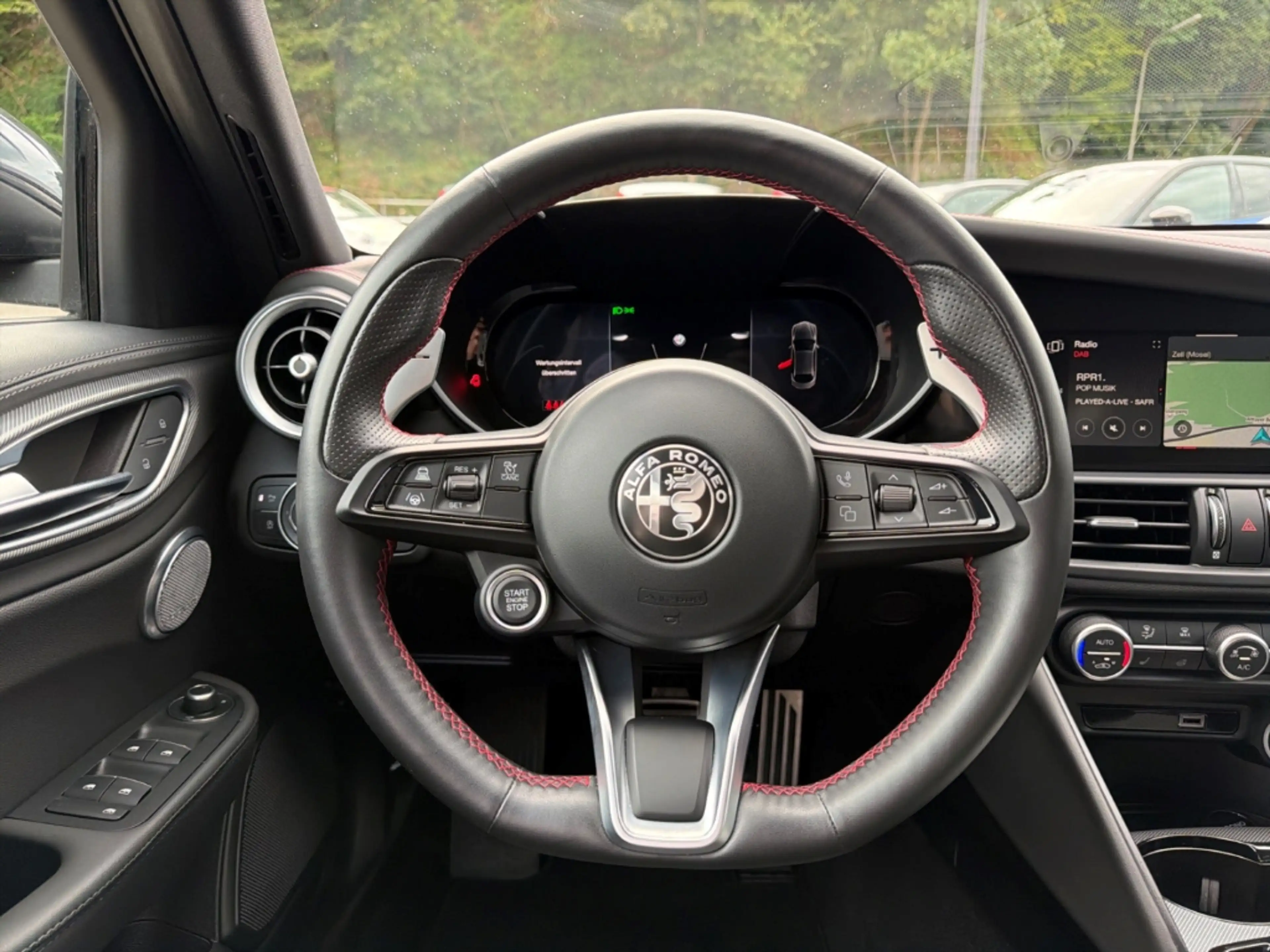 Alfa Romeo Giulia Competizione Q4 Assistenzpaket LED Navi — photo 10