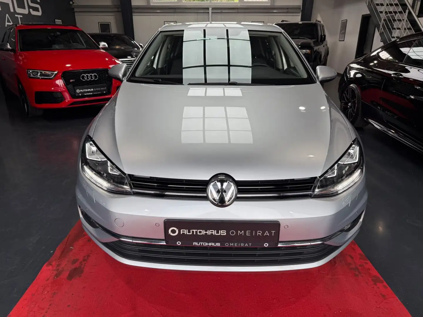 Volkswagen Golf VII Lim. Comfort. 1-HD/ACC/DSG/Navi/PDC Plateado - 2