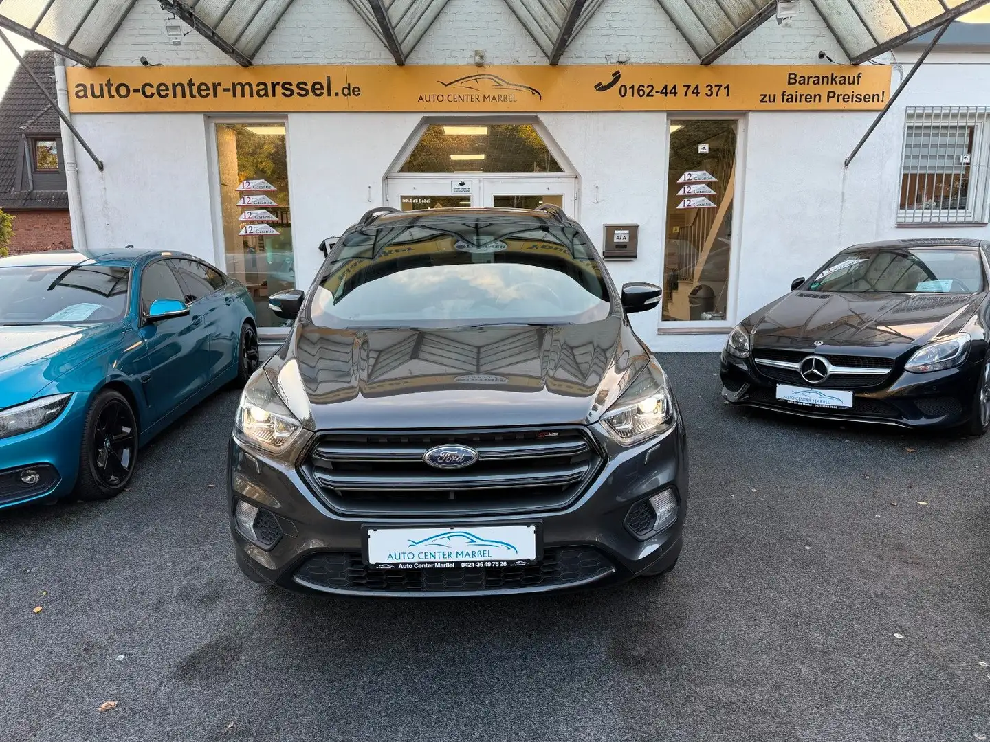 Ford Kuga ST-Line KAMERA/BIXENON/19"/NAVI/SHZ Grau - 2