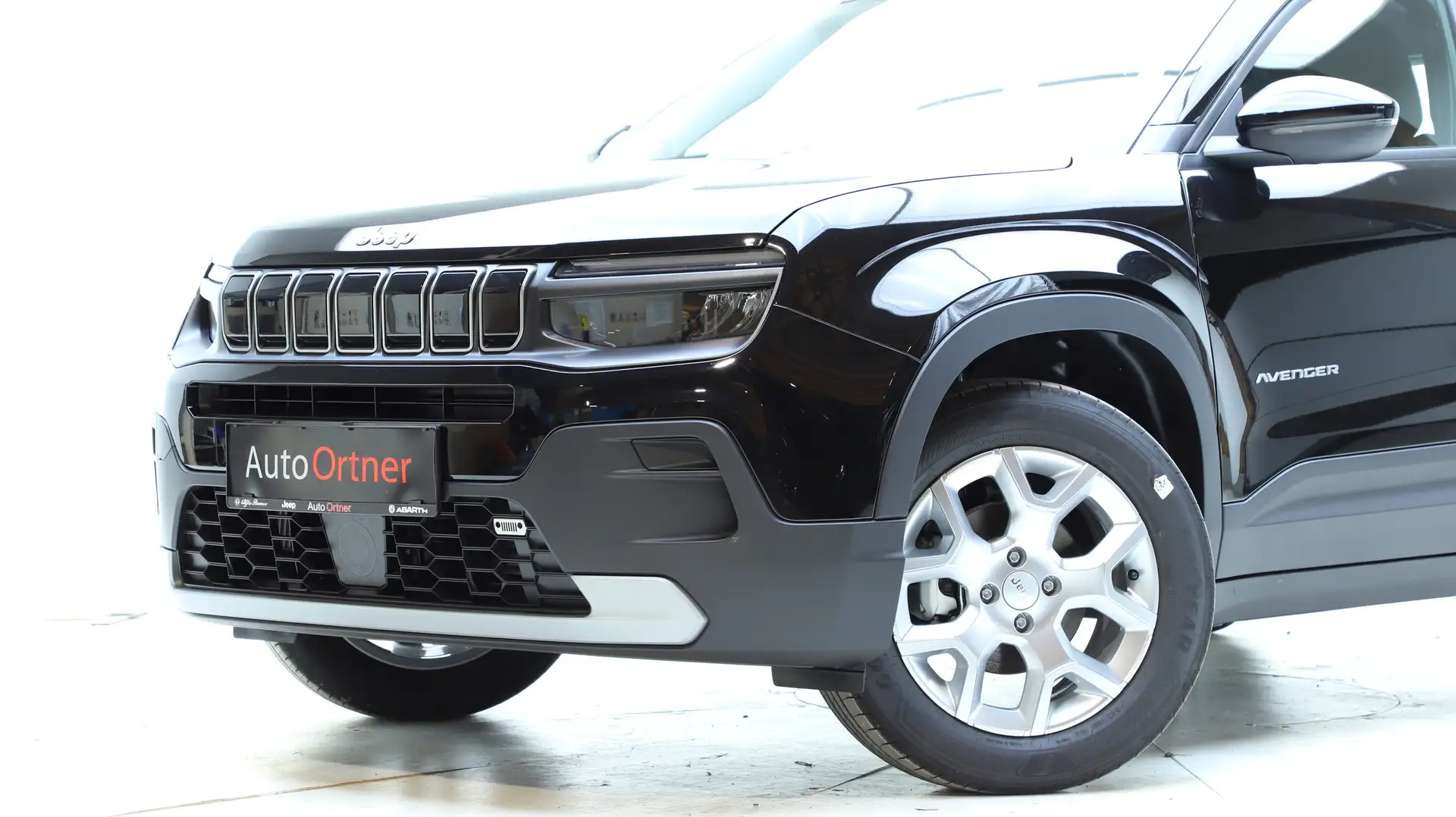 Jeep Avenger Altitude Navi, Keyless, Sitzheizg, Cam Schwarz - 2