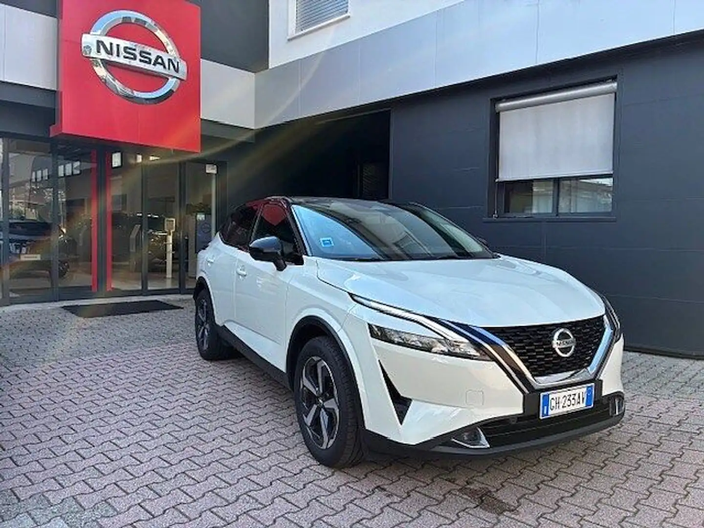 Nissan Qashqai MHEV 158 CV Xtronic N-Connecta 4WD Bianco - 2