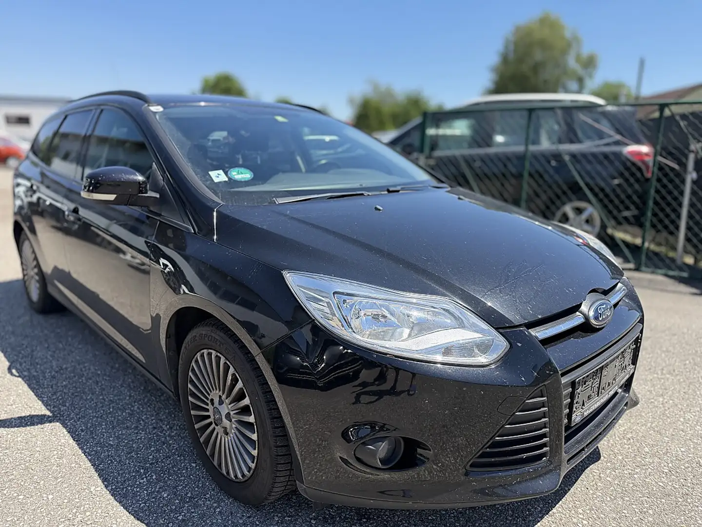 Ford Focus 1,6 TDCi DPF *Pickerl 2/2027+4* Schwarz - 1