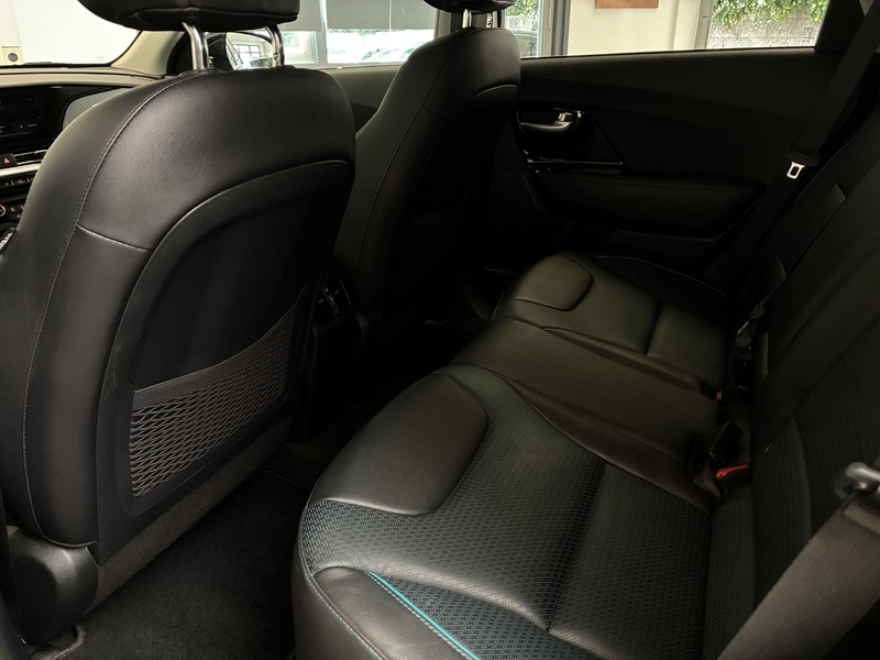 Kia e-Niro ExecutiveLine 64 kWh | 100% SOH | TREKHAAK | LEDER — photo 30