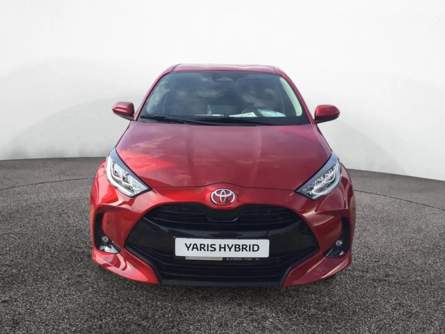 Toyota Yaris 1.5 Hybrid Teamplayer Rouge - 2