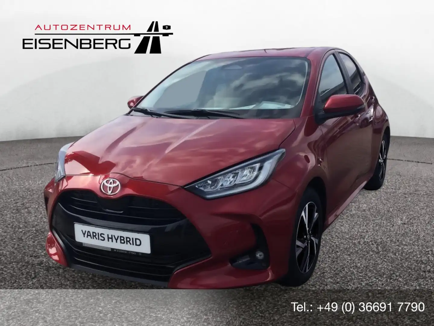 Toyota Yaris 1.5 Hybrid Teamplayer Rouge - 1
