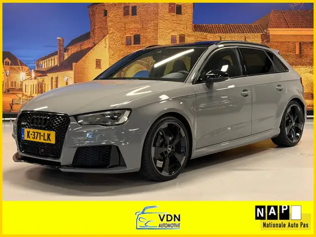 Audi RS3 2.5 TFSI Quattro Aut Panodak B&O Nardo Grijs