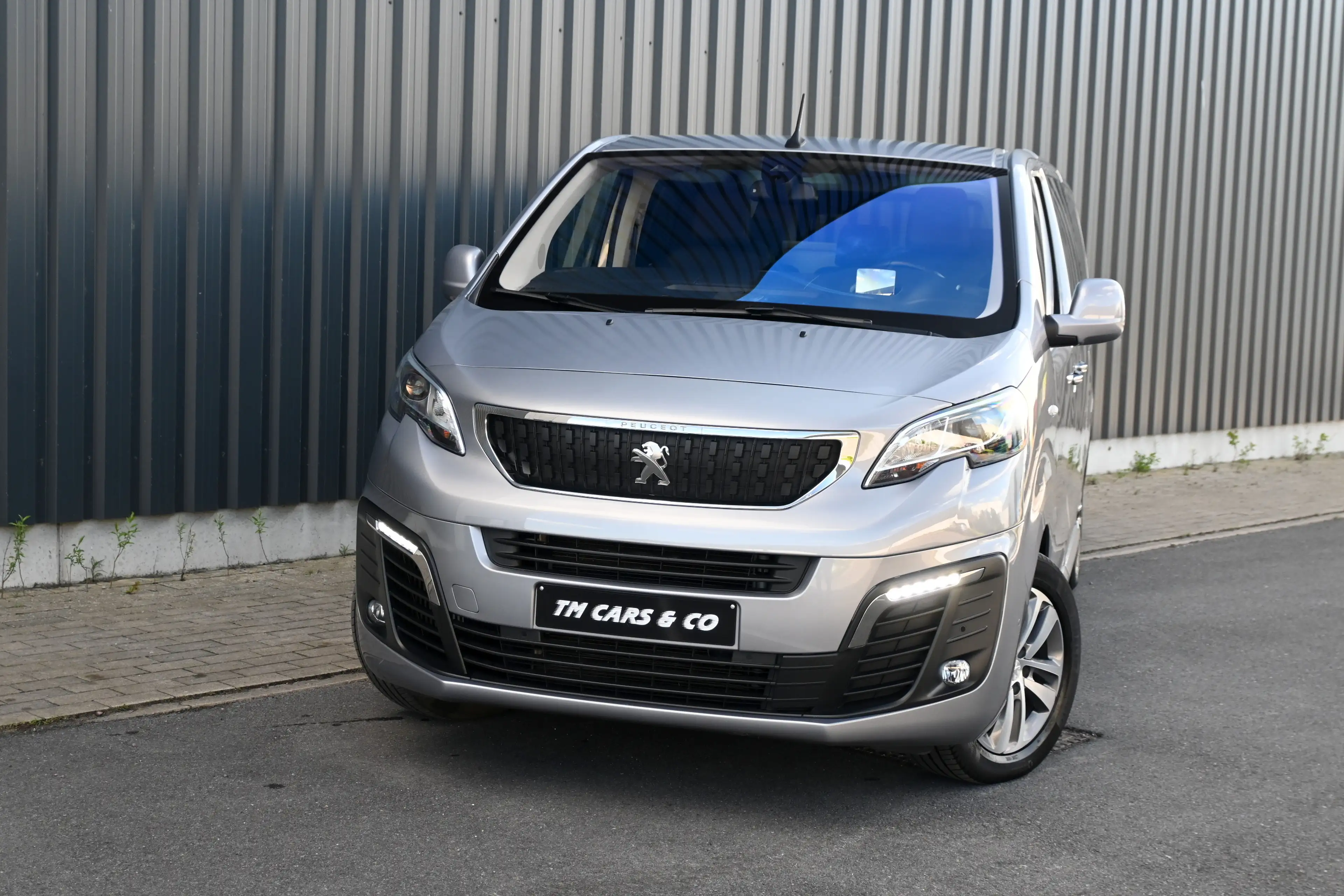 Peugeot Traveller VIP 5zit Pano ACC HUD LED Leder Keyl Trekh Massage — photo 7