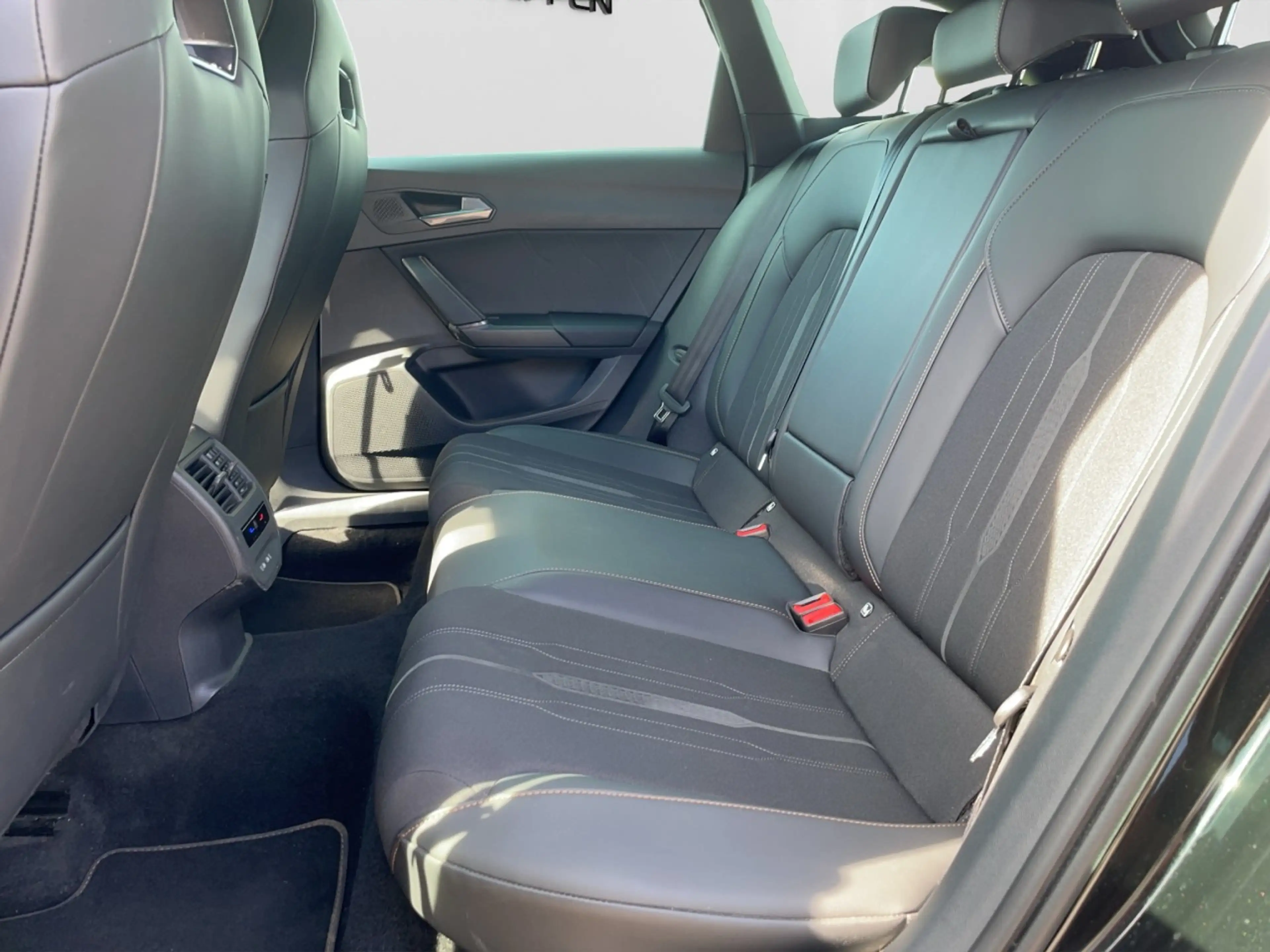 CUPRA Leon ST VZ 4Drive 5JGar AHK Beats FahrAsXL eHeck — photo 15