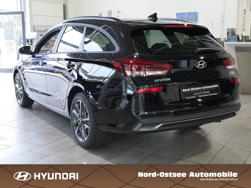 Hyundai i30 FL Kombi Advantage 2xKlima AUT DynLicht Kam. — photo 4