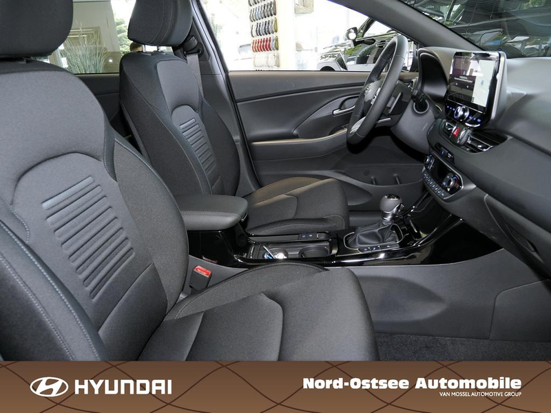 Hyundai i30 FL Kombi Advantage 2xKlima AUT DynLicht Kam. — photo 10