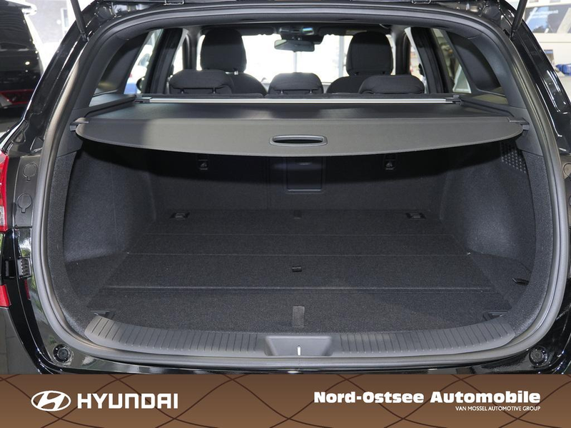 Hyundai i30 FL Kombi Advantage 2xKlima AUT DynLicht Kam. — photo 13