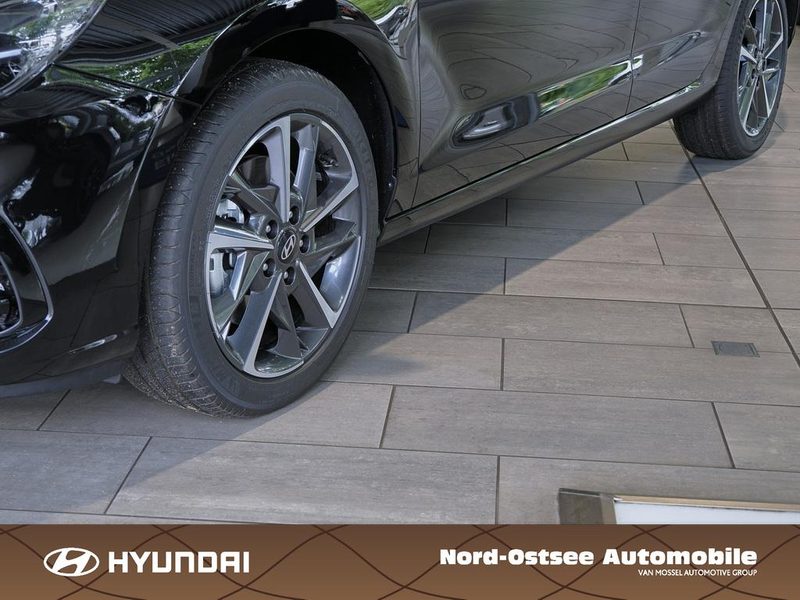 Hyundai i30 FL Kombi Advantage 2xKlima AUT DynLicht Kam. — photo 5