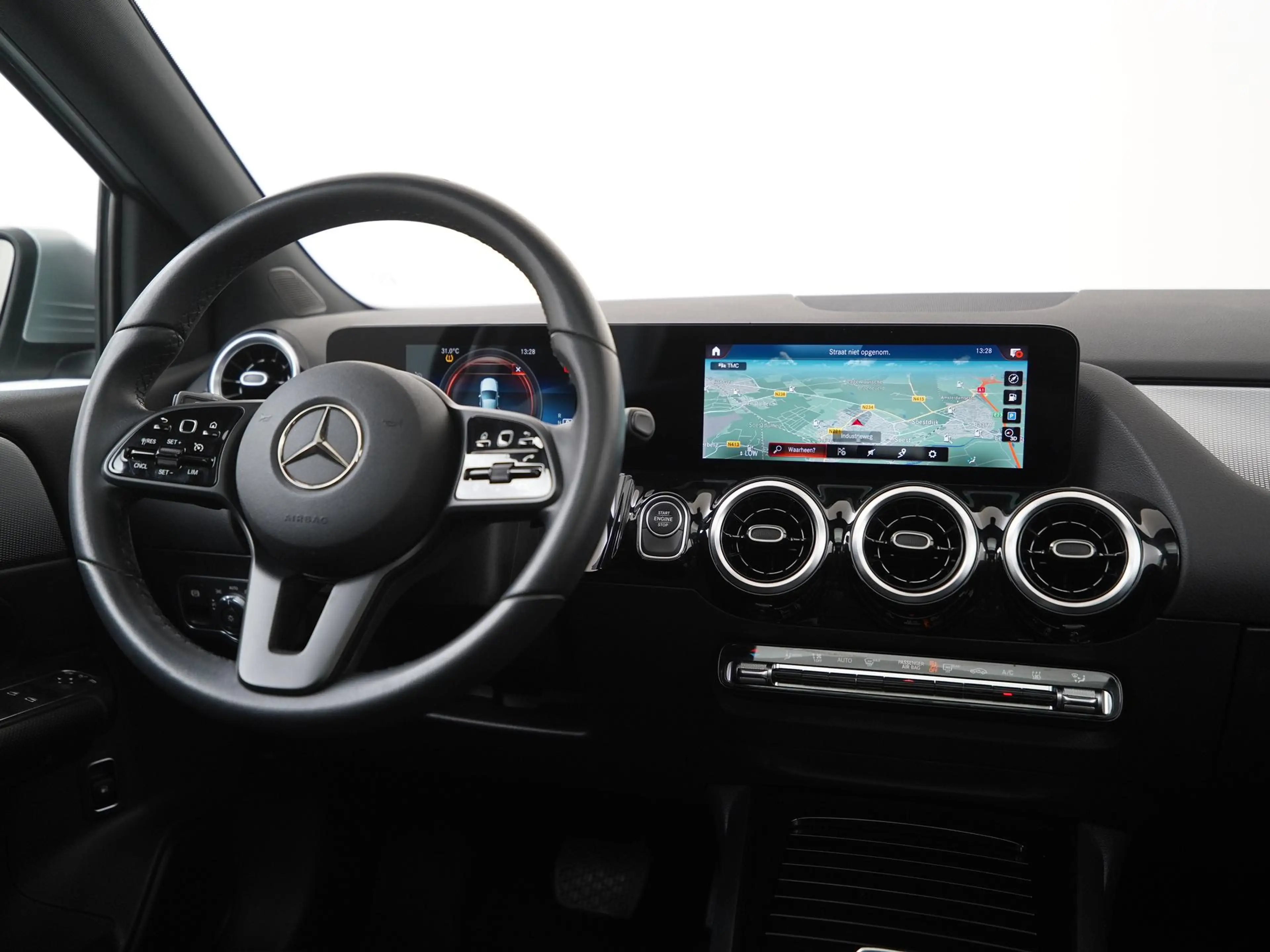 Mercedes-Benz B 250 250e Business Line | Panoramadak | Leder | Zondag — photo 7