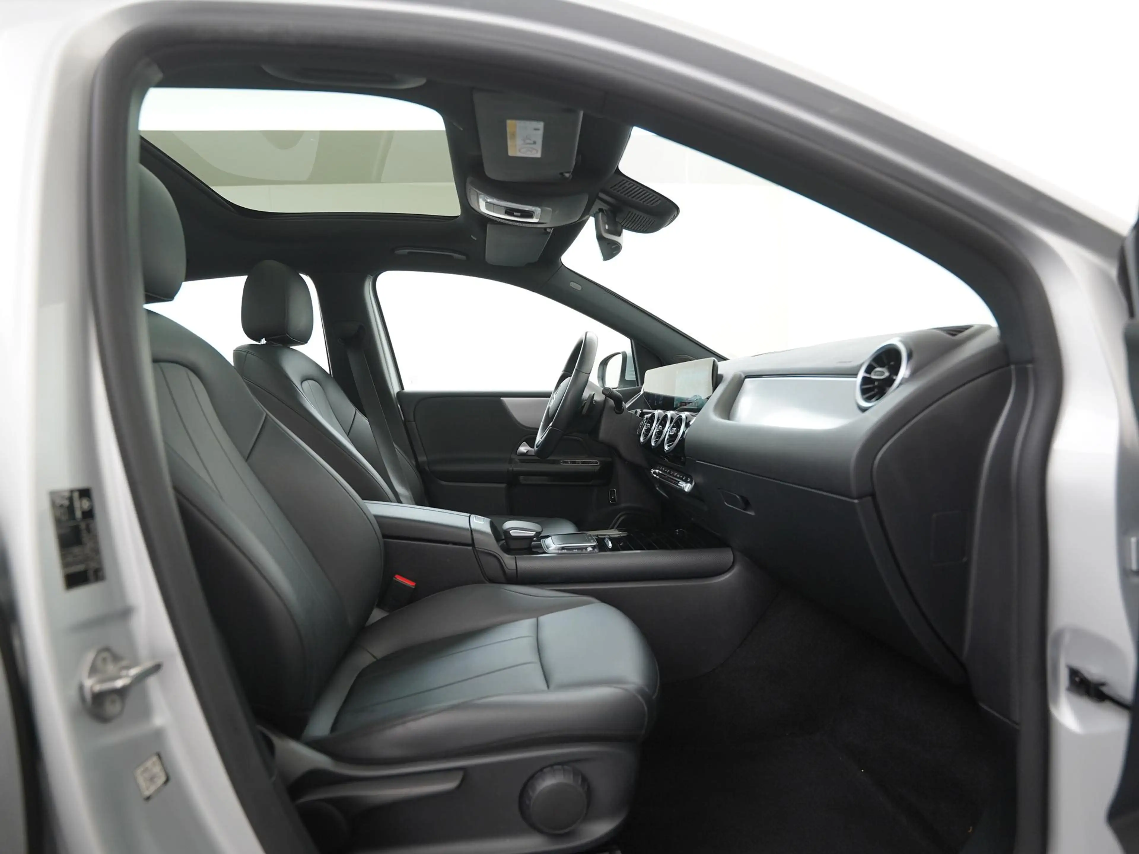 Mercedes-Benz B 250 250e Business Line | Panoramadak | Leder | Zondag — photo 3