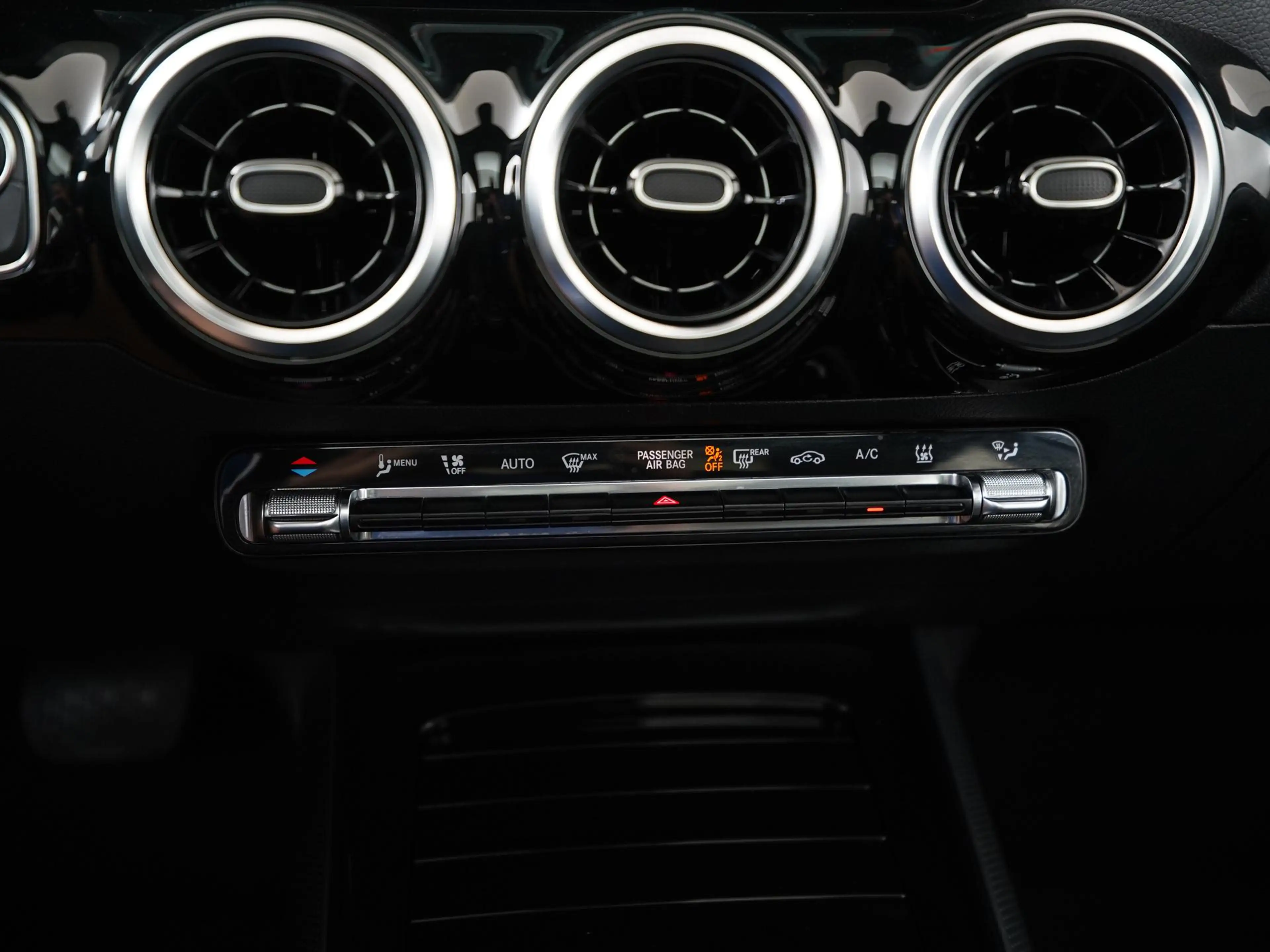Mercedes-Benz B 250 250e Business Line | Panoramadak | Leder | Zondag — photo 14