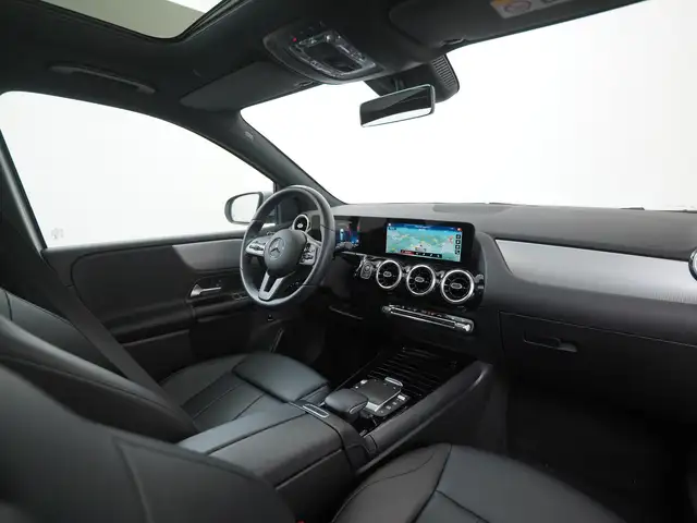 Mercedes-Benz B-Class view 2