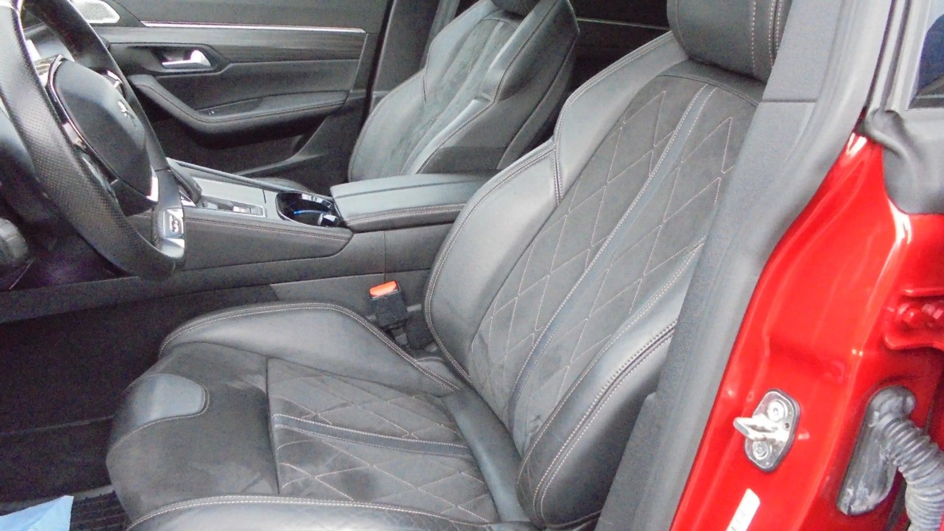 Peugeot 508 SW GT,Panoramadach,Navi,Leder,LED Scheinwerf — photo 11