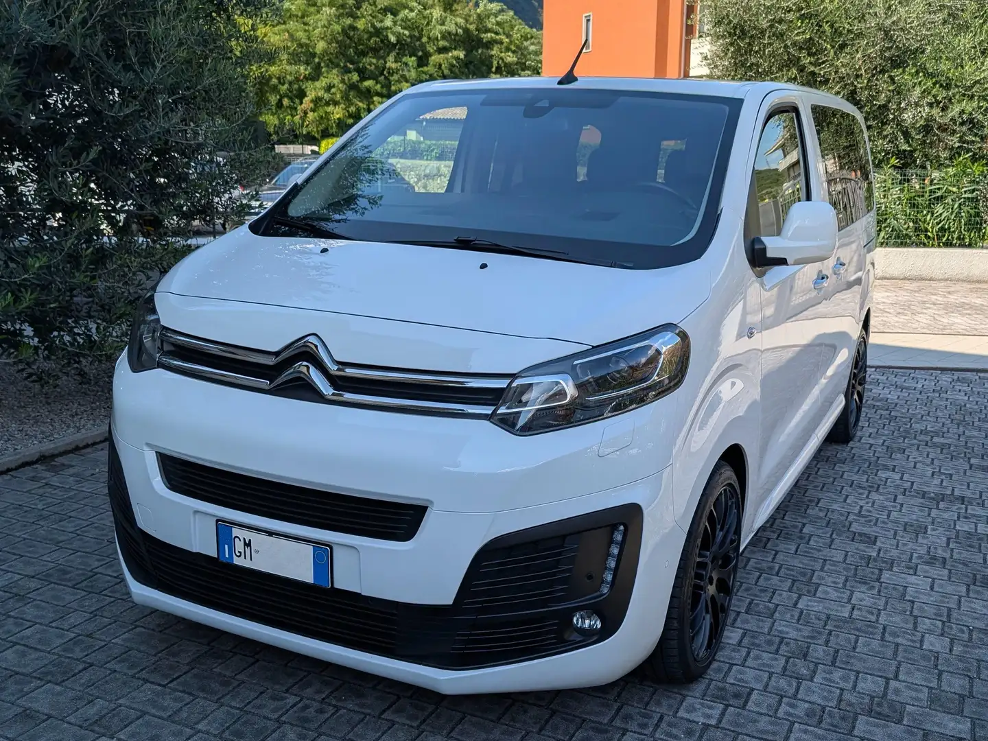 Citroen Spacetourer 2.0 BlueHDi 180 EAT8 XS Shine - Full Optional Biały - 2