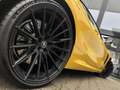 BMW M8 Competition Coupé xDrive M Drivers Carbon B&W Gelb - thumbnail 6
