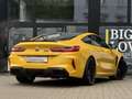 BMW M8 Competition Coupé xDrive M Drivers Carbon B&W Gelb - thumbnail 4