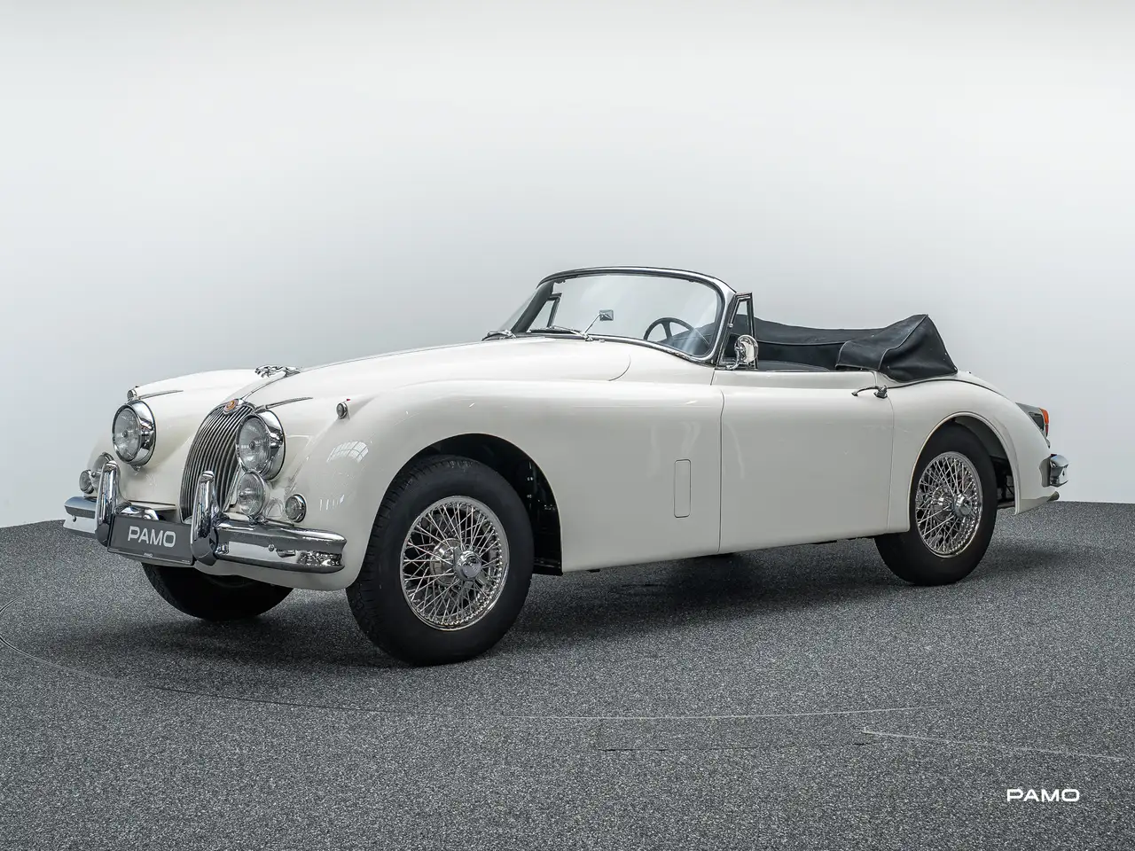 Jaguar XK 150 DHC, foto 3
