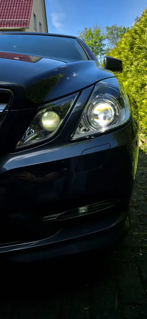 Mercedes-Benz E 250 E 250 Cabrio BlueEFFICIENCY 7G-TRONIC Avantgarde Grau - 2