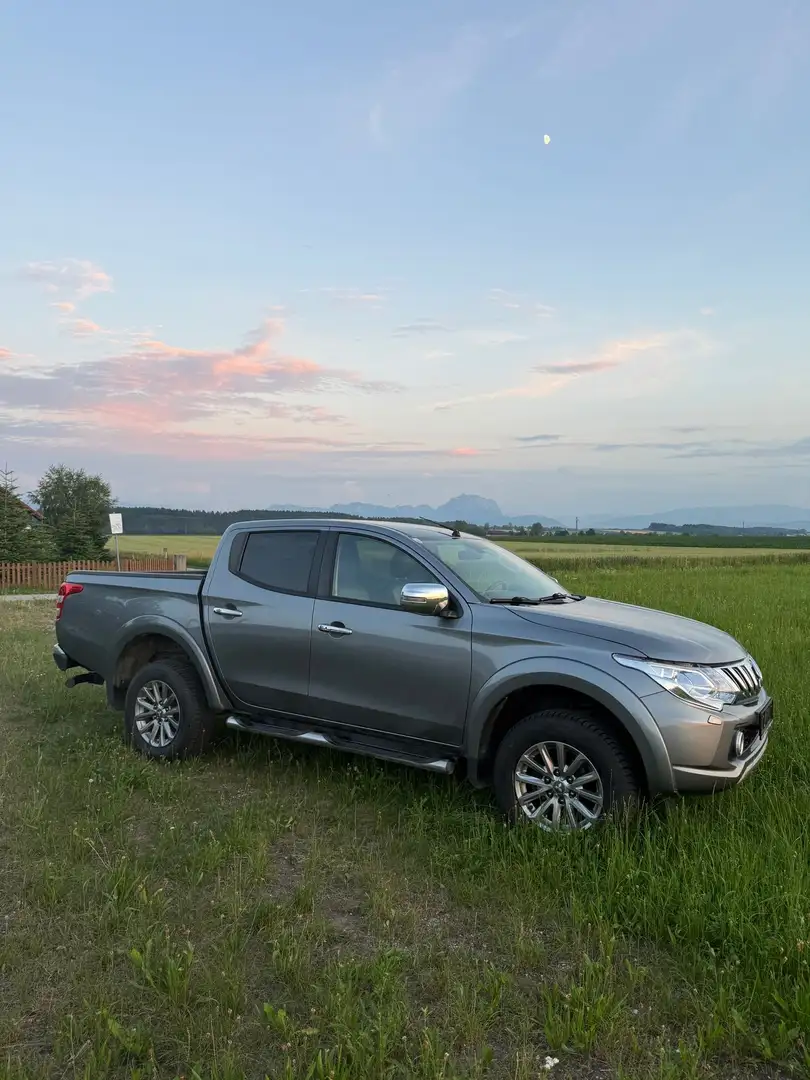 Mitsubishi L200 L 200 2,4 DI-D HP 4WD Doppelkabine Instyle Aut. - 2