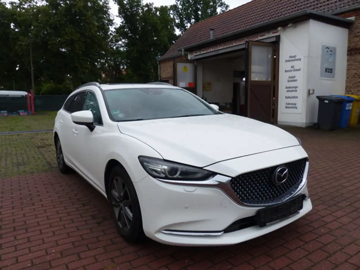 Mazda 6 2.2 Sports-Line AWD Autom.,Leder,Tempom. Navi Blanc - 2