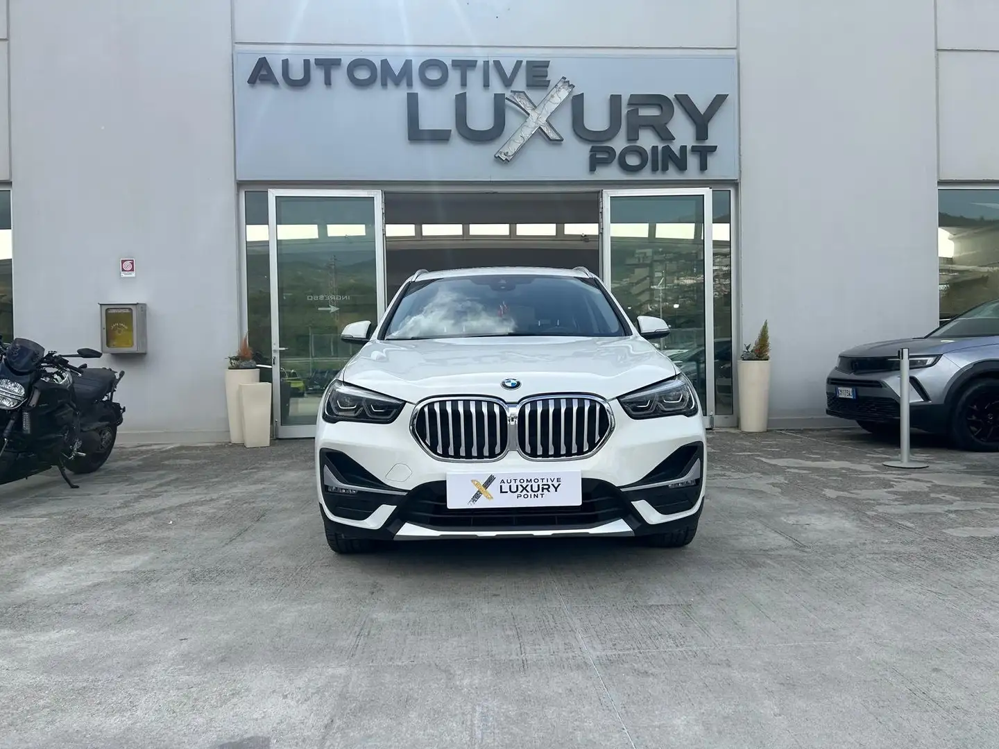 BMW X1 xLine X line sdrive18d auto Bianco - 2