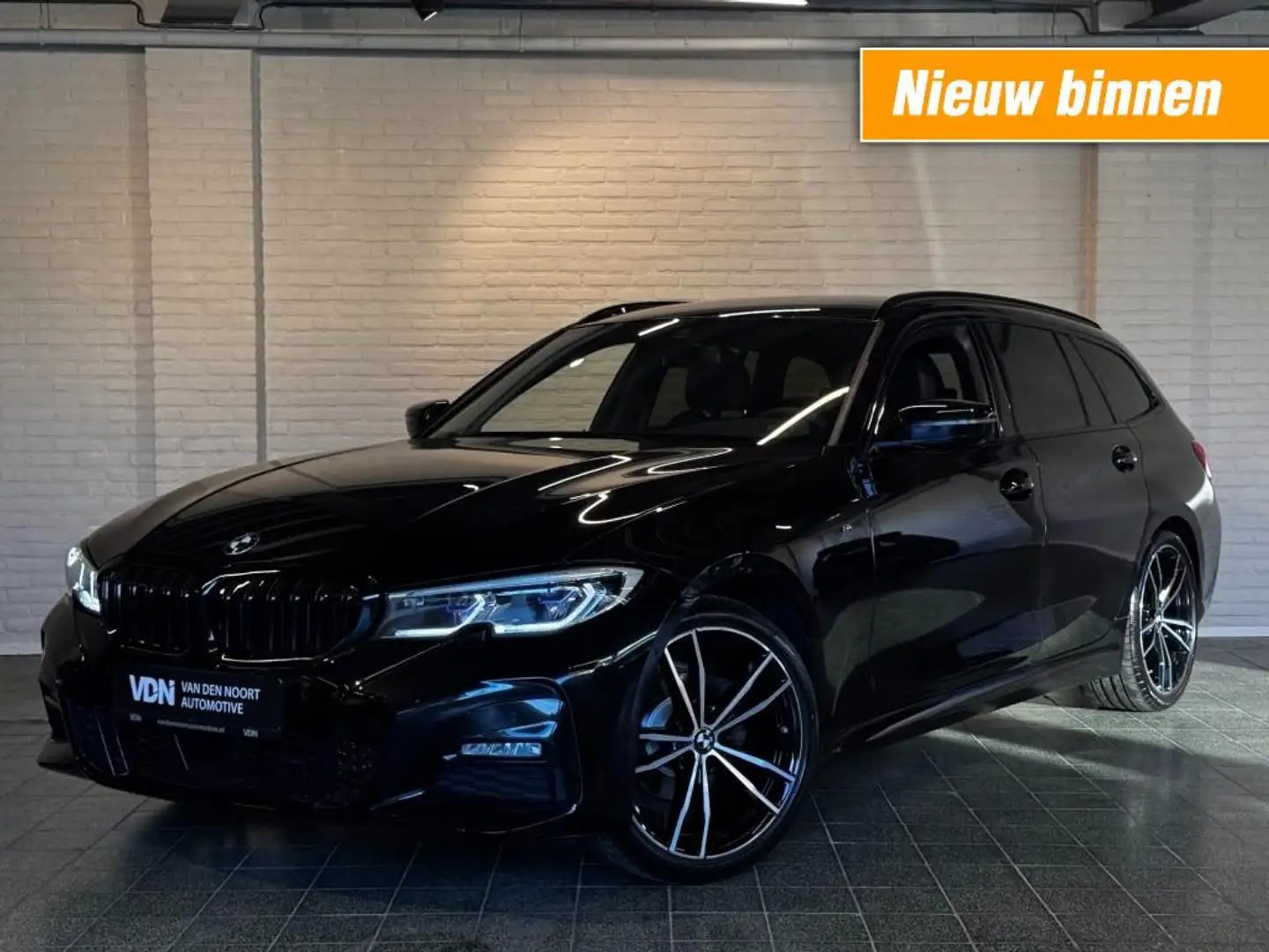 BMW 318 Touring 318i High Executive M-Sport Leder Head Up Zwart - 1