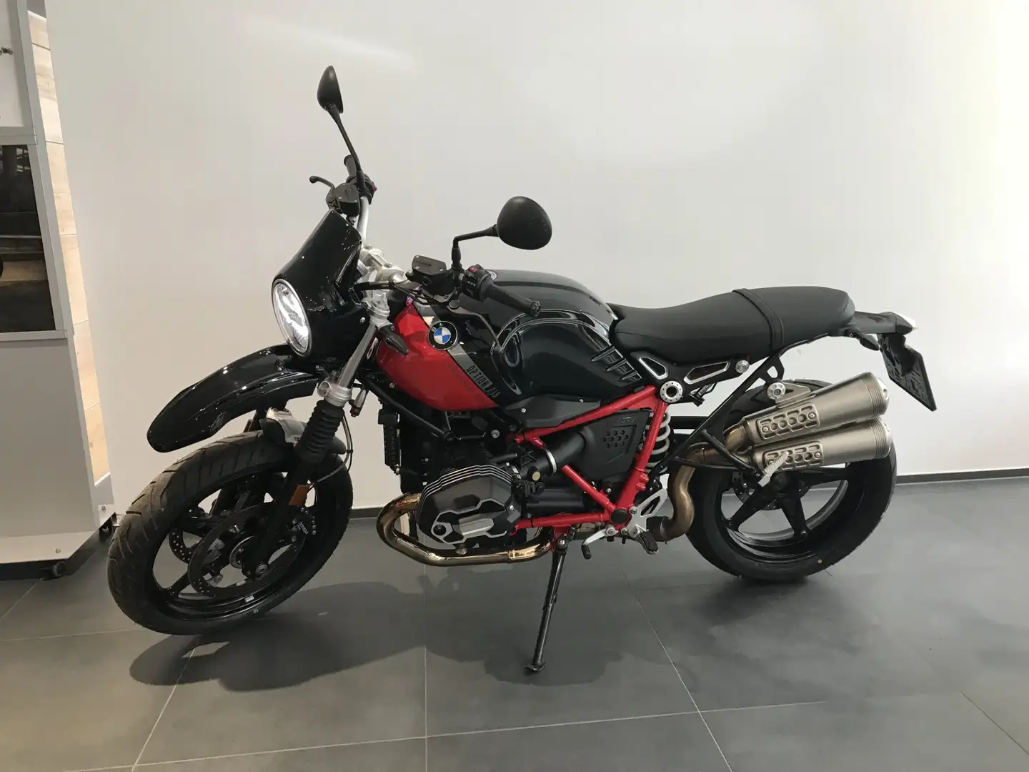 BMW R nineT R NineT Urban G/S Schwarz - 1