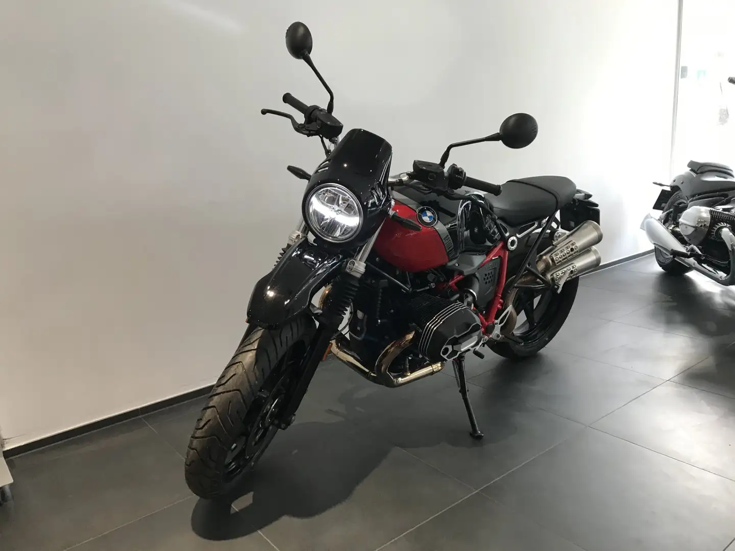 BMW R nineT R NineT Urban G/S Schwarz - 2