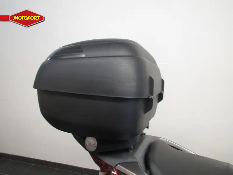 Honda NT 700 - foto 5