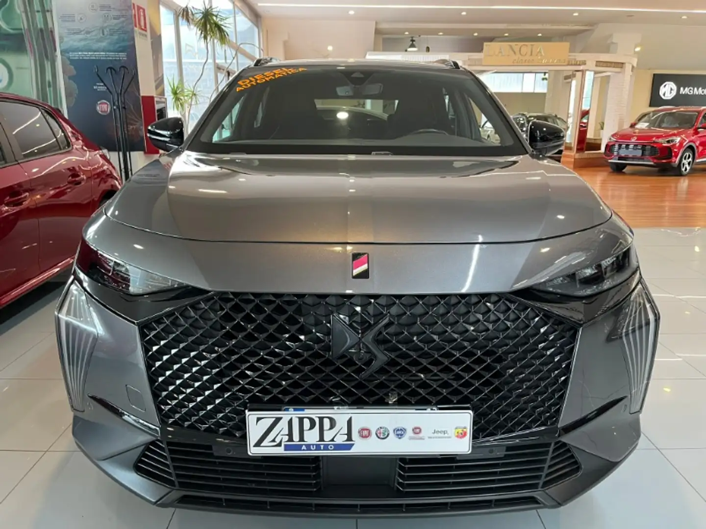 DS Automobiles DS 7 Crossback 7 BlueHDi 130 aut. Performance Line Gris - 2