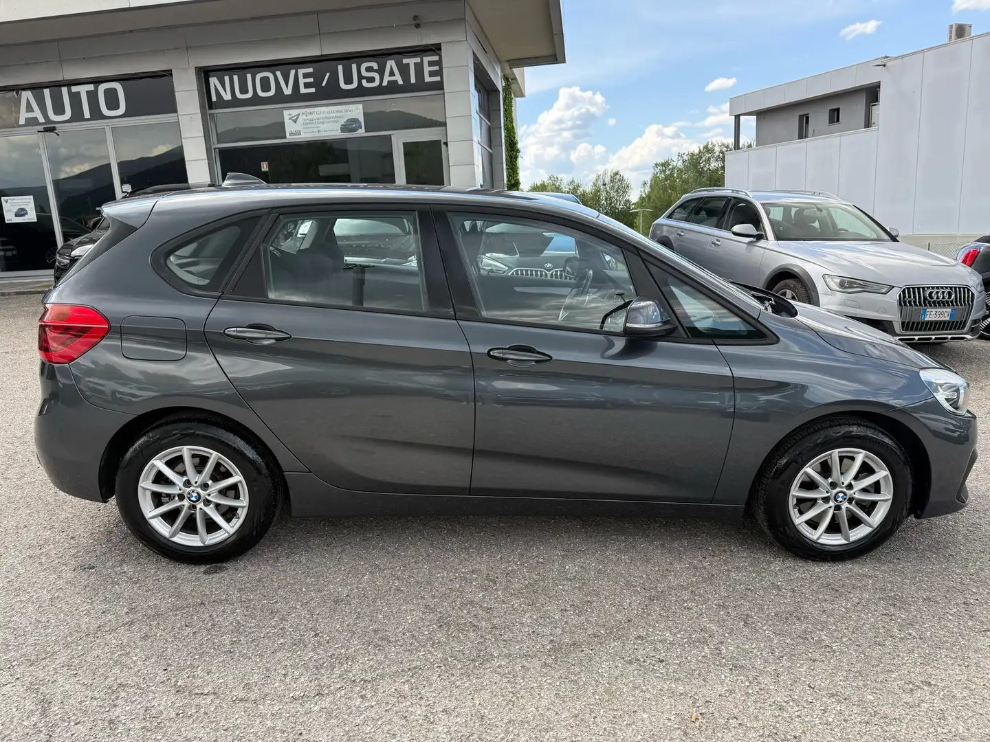 BMW 218 218d Active Tourer Advantage auto Gris - 2