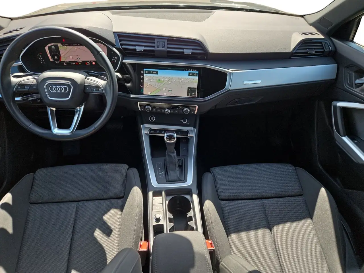 Audi Q3 S line 35 TFSI S tronic, Optikpaket schwarz/M 8