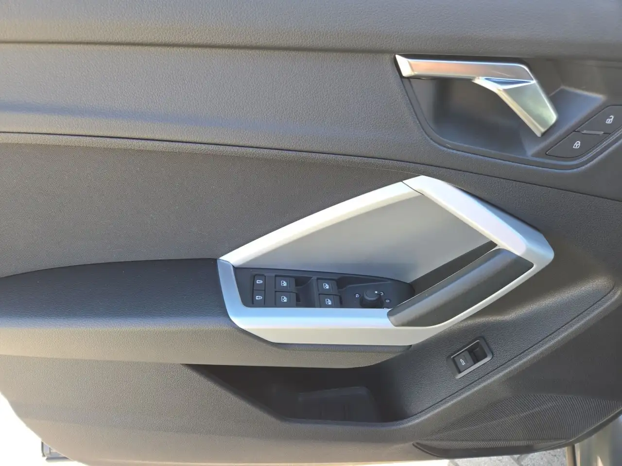 Audi Q3 S line 35 TFSI S tronic, Optikpaket schwarz/M 16