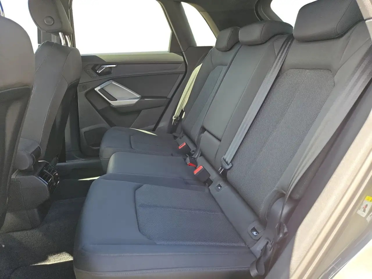 Audi Q3 S line 35 TFSI S tronic, Optikpaket schwarz/M 10