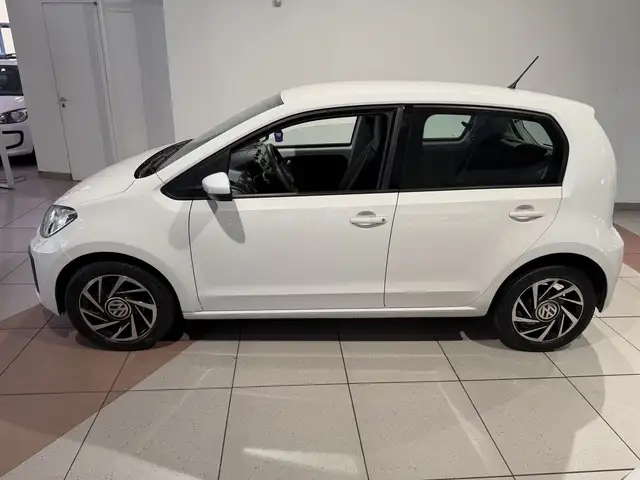 Volkswagen Up! view 3