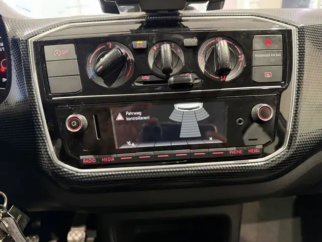Volkswagen Up! view 13