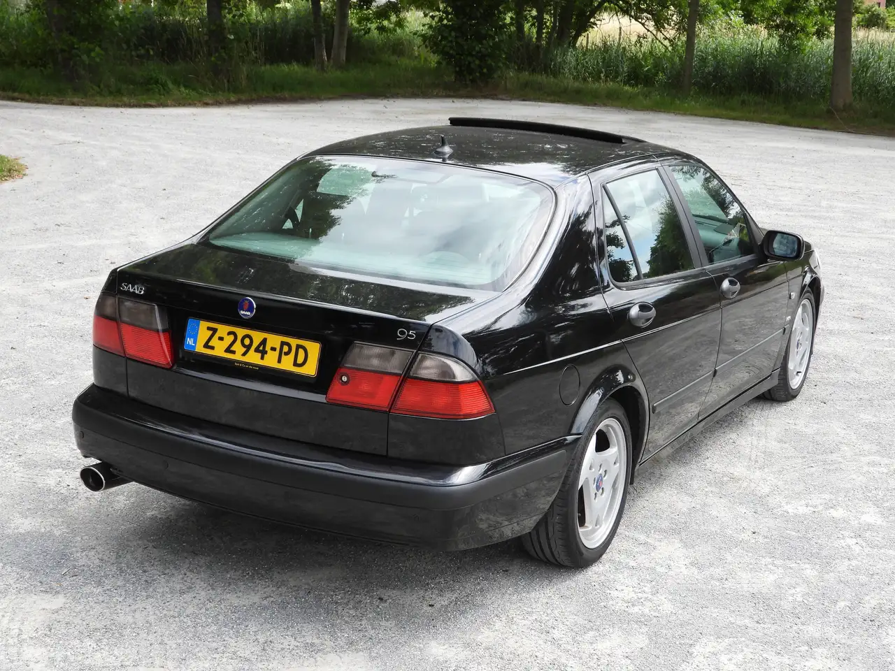 Saab 9-5 2.3 Turbo Aero, foto 2