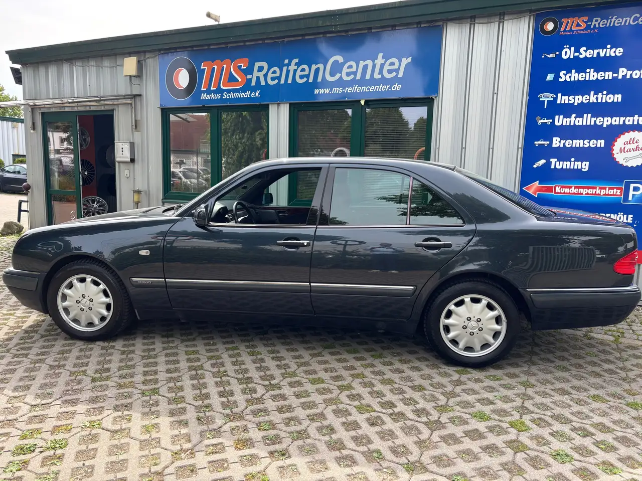 Mercedes-Benz E 240 E-Klasse Elegance Automatik, foto 2