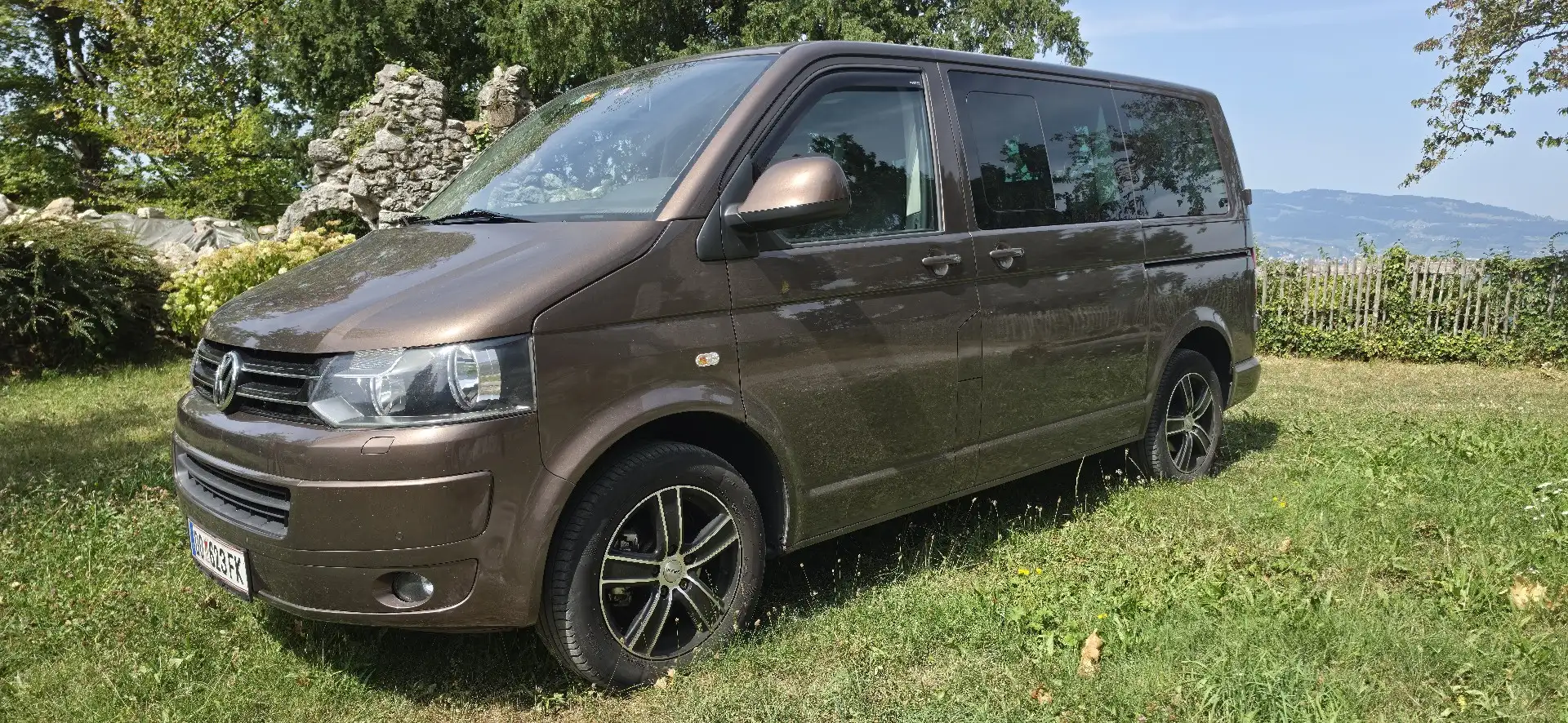 Volkswagen T5 Caravelle Lang DSG Comfortline - 1