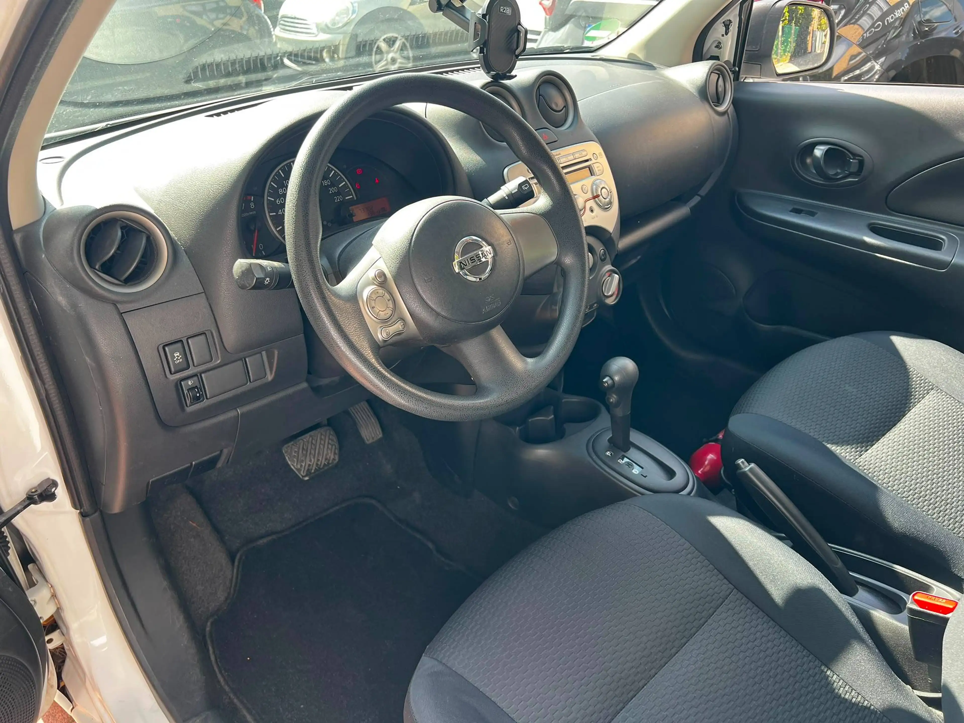 Nissan Micra Micra 1.2i/M2011/73.000KM/AIRCO/AUTOMAAT/12M GARANTIE — photo 10