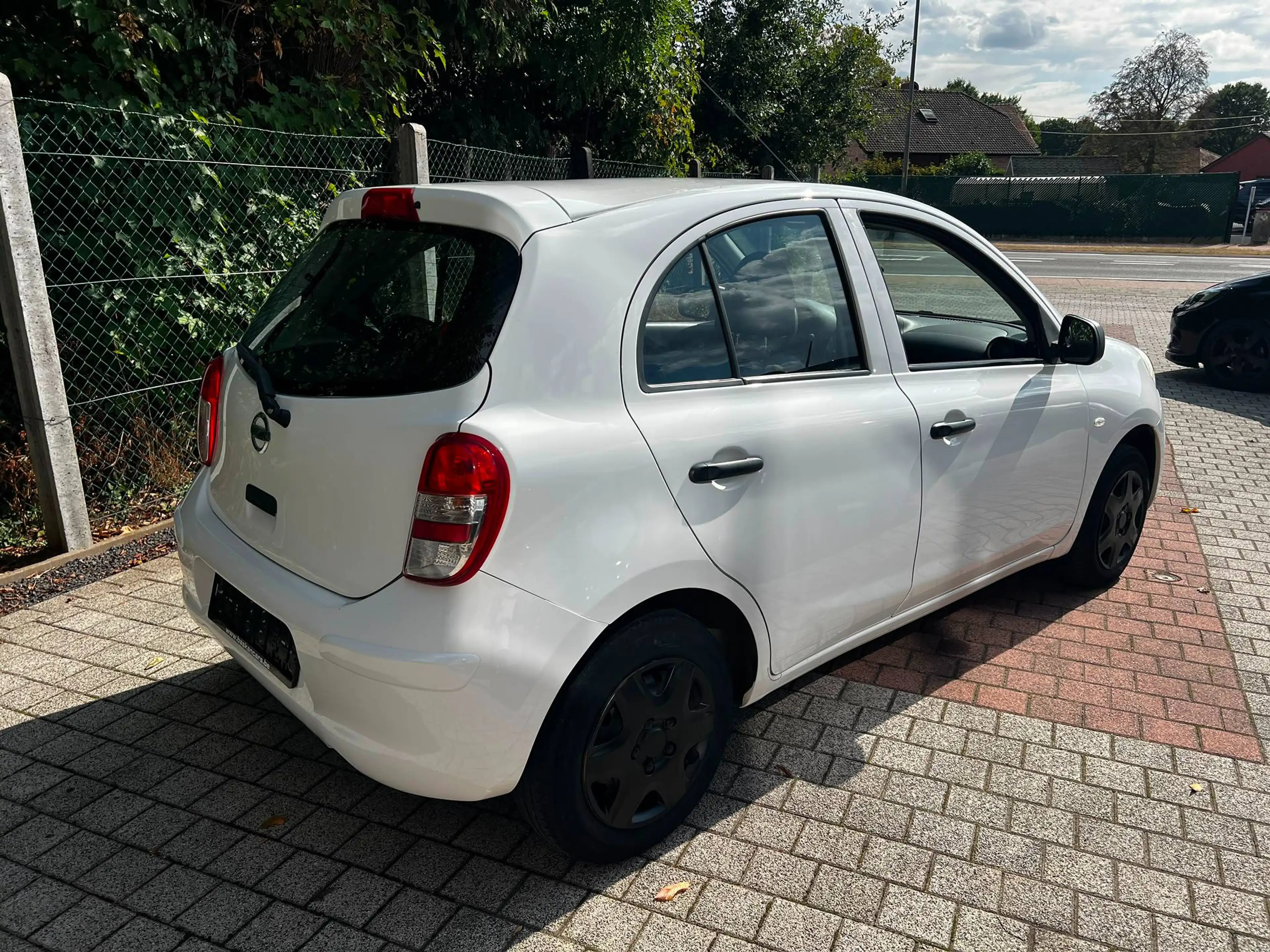 Nissan Micra Micra 1.2i/M2011/73.000KM/AIRCO/AUTOMAAT/12M GARANTIE — photo 4
